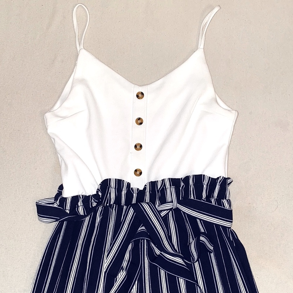 WIDE LEG JUMPSUIT